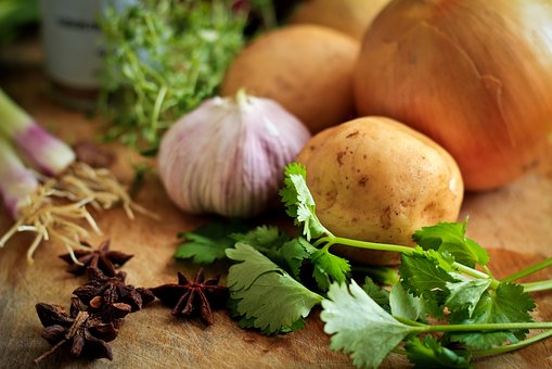 蔬菜, 马铃薯, 大蒜, 欧芹, 洋葱, 木, 表, 食品, 厨师